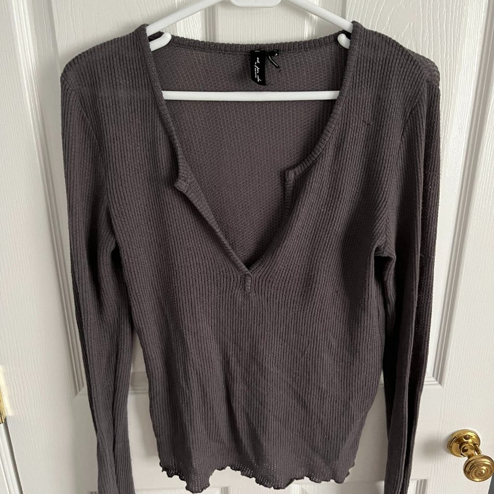 Urban Outfitters Long Sleeve Sweater